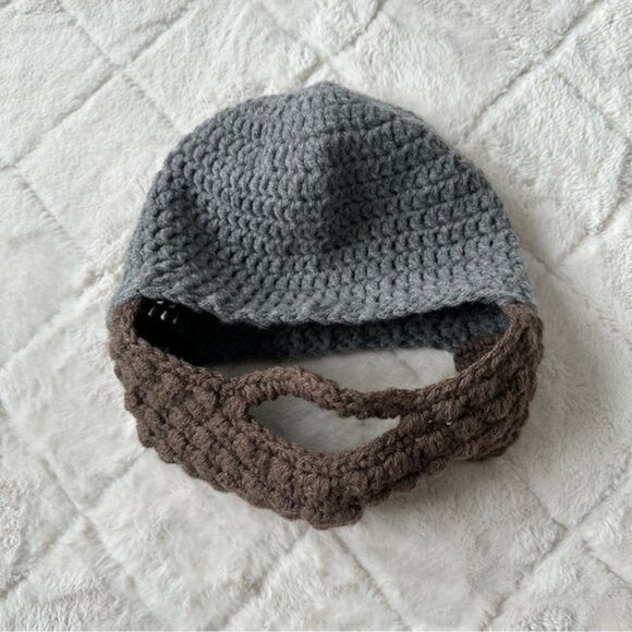 Handmade | Gray Knit Beard Beanie | Size Adult, One Size - Picture 3 of 4